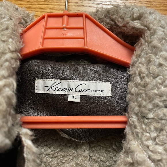 Kenneth Cole Sherpa lined Coat - Picture 4 of 5